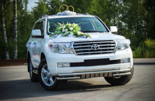 Toyota Land Cruiser 200